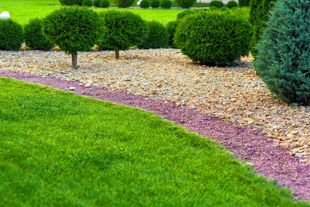 The Difference Between Cheap Mulch and Quality Ground Cover